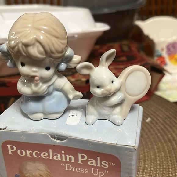 Vintage Russ Porcelain Pals “Dress up” - Picture 2 of 6